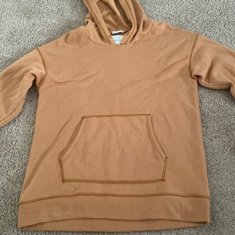 American Eagle Sweatshirt 🤎
Size || Small
Color || Light Brown
